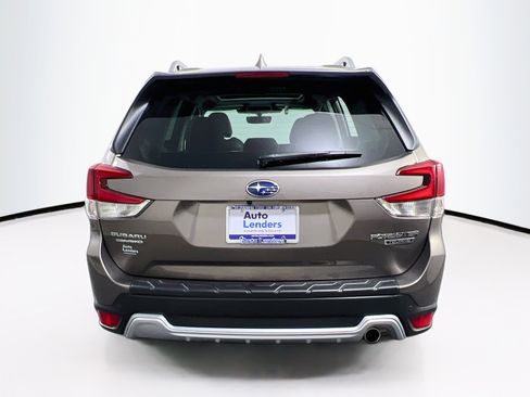 Used 2023 Subaru Forester Touring AWD/4WD image 6