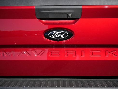 Used 2025 Ford Maverick XLT w/ XLT Luxury Package AWD/4WD image 8