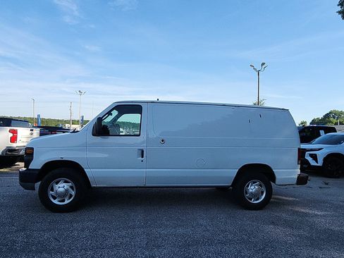 Used 2011 Ford E-250 and Econoline 250 RWD image 2