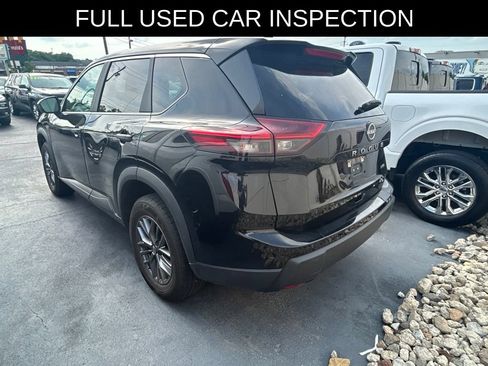 Used 2024 Nissan Rogue S AWD/4WD image 3