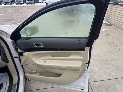 Used 2014 Lincoln MKT AWD w/ Equipment Group 201A image 15