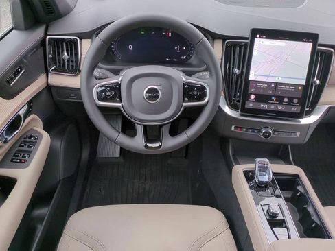 New 2026 Volvo XC90 B6 Plus w/ Protection Package Premier AWD/4WD image 14