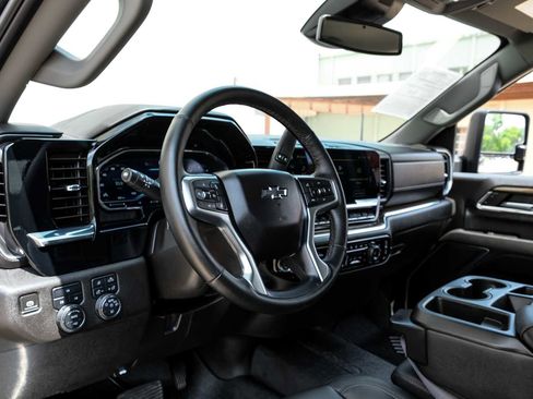 Used 2024 Chevrolet Silverado 2500 LT w/ Midnight Edition image 3