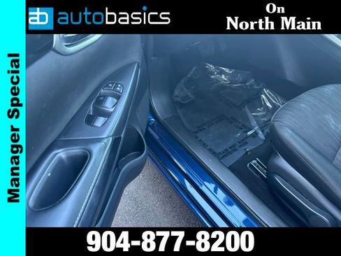 Used 2018 Nissan Sentra SV w/ Premium Package (P01) FWD image 30