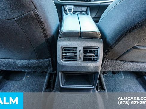 Used 2023 Nissan Rogue S image 31