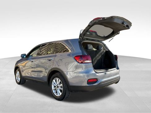 Used 2019 Kia Sorento L image 14