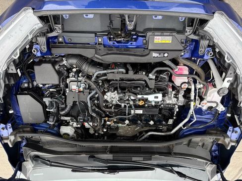 Used 2024 Toyota Corolla Cross SE image 21