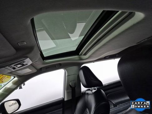 Used 2023 Toyota Highlander XLE image 33