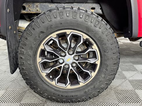 Used 2019 Chevrolet Colorado ZR2 image 31