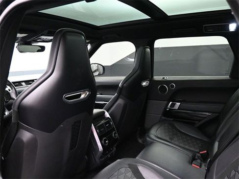 Used 2021 Land Rover Range Rover Sport SVR image 17