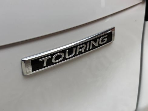 Used 2025 Subaru Forester Touring AWD/4WD image 5