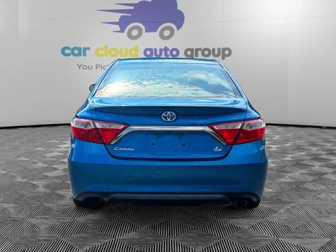 Used 2017 Toyota Camry SE FWD image 4