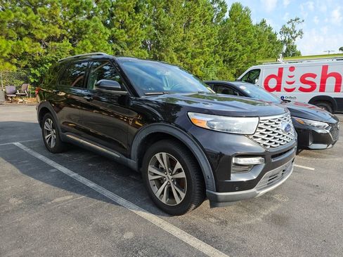 Used 2020 Ford Explorer Platinum w/ Premium Technology Package AWD/4WD image 5