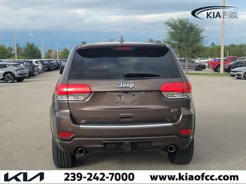 Used 2017 Jeep Grand Cherokee Overland w/ Trailer Tow Group IV RWD image 5