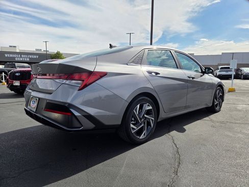 Used 2024 Hyundai Elantra Limited FWD image 6