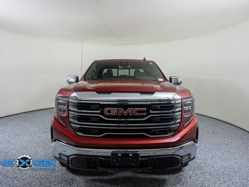 Used 2023 GMC Sierra 1500 SLT AWD/4WD image 2