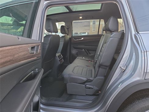 New 2026 Volkswagen Atlas SEL image 24