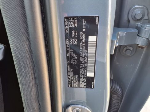 Certified 2023 Volvo XC60 B5 Ultimate AWD/4WD image 38