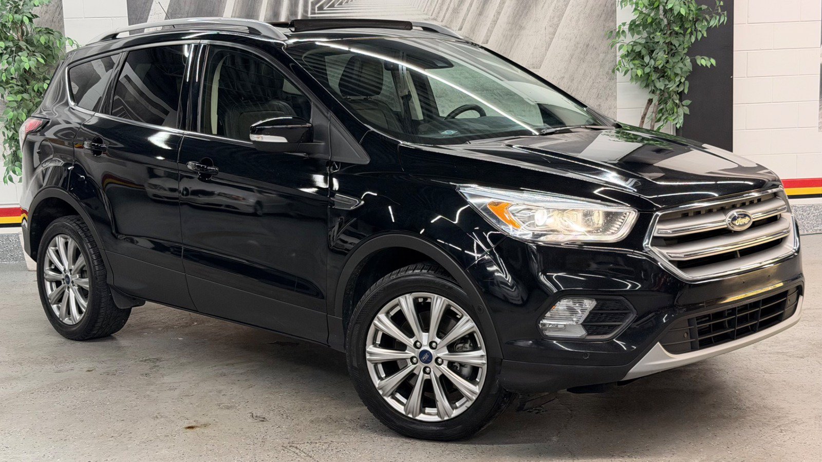 Used 2017 Ford Escape Titanium w/ Equipment Group 301A AWD/4WD image 1