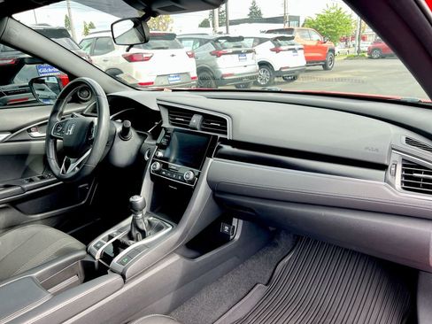 Used 2020 Honda Civic Sport image 23