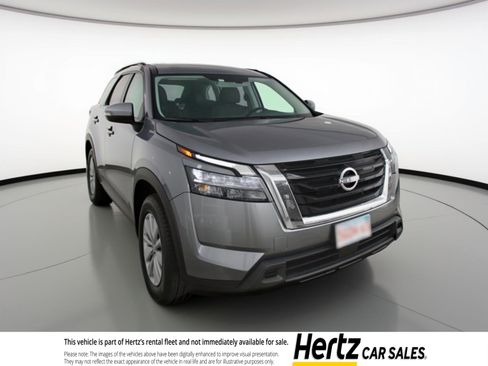 Used 2025 Nissan Pathfinder SV FWD image 1
