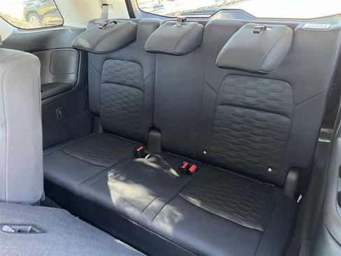 Certified 2025 Nissan Pathfinder S image 24