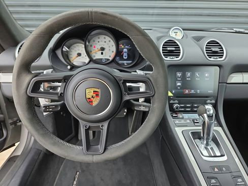 Certified 2021 Porsche 718 Cayman GT4 RWD image 8