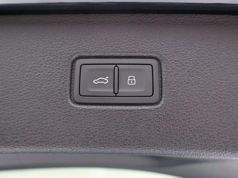 New 2026 Audi Q7 2.0T Premium image 16