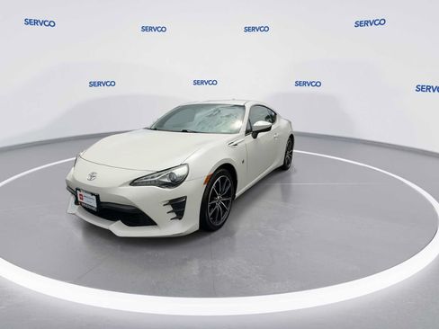 Used 2017 Toyota 86 RWD image 3