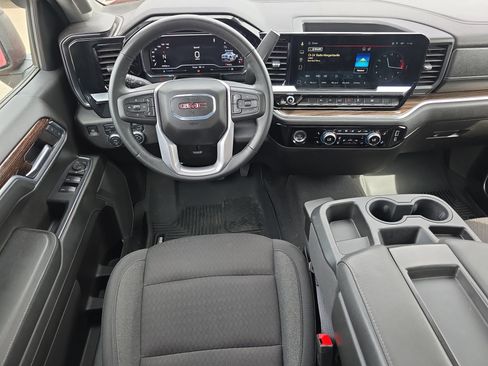 Used 2024 GMC Sierra 1500 Elevation AWD/4WD image 12