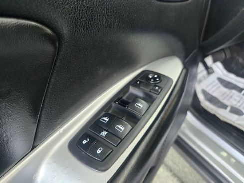 Used 2018 Dodge Journey SXT image 12