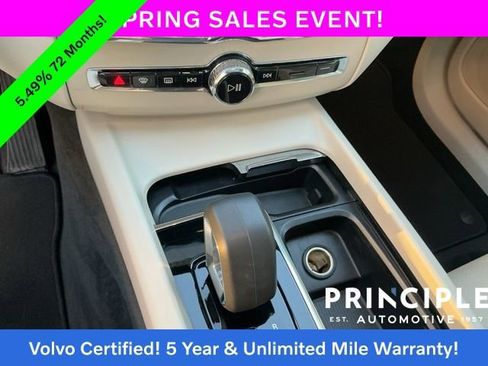 Certified 2023 Volvo XC60 B5 Plus w/ Climate Package AWD/4WD image 22