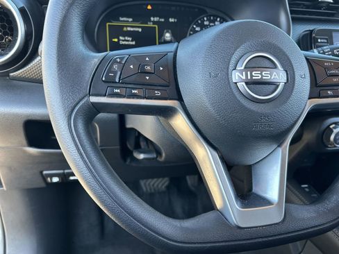 Used 2023 Nissan Kicks SV image 22