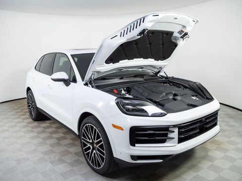 New 2026 Porsche Cayenne AWD/4WD image 34