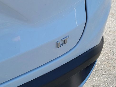 Certified 2025 Chevrolet Trax LT w/ LT Convenience Package FWD image 10