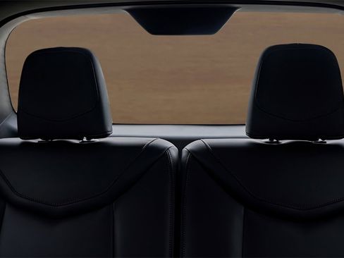 New 2025 Cadillac XT6 Luxury image 22