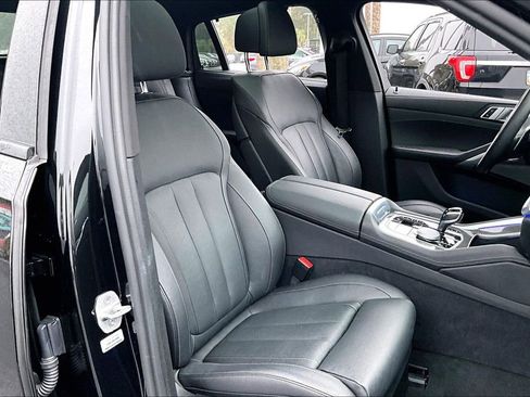 Used 2022 BMW X6 M50i image 27