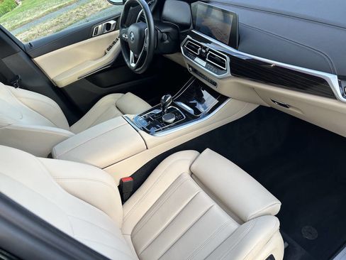 Used 2021 BMW X5 xDrive40i image 10