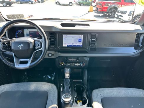 Used 2022 Ford Bronco Big Bend image 3