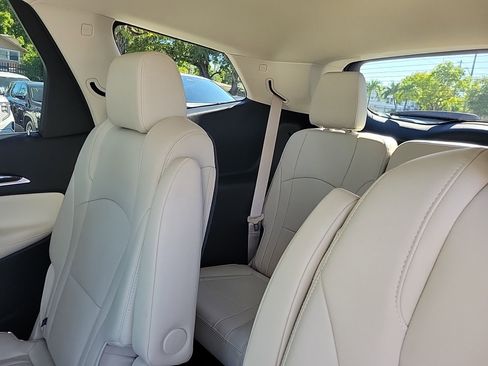 Used 2024 Buick Enclave Essence w/ Sport Touring Edition image 22