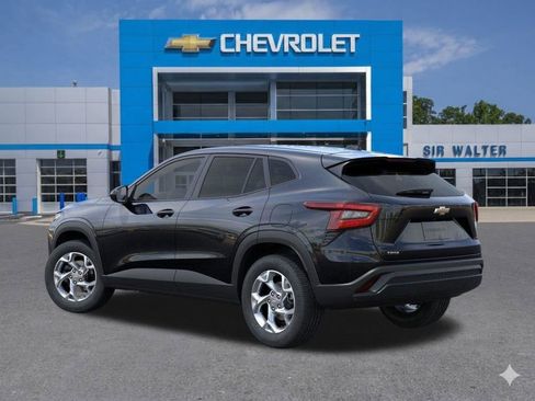 New 2026 Chevrolet Trax LS w/ LS Convenience Package image 4