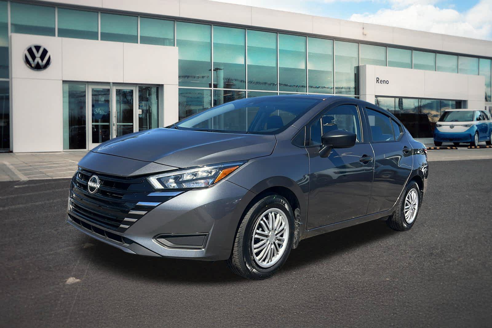 Used 2025 Nissan Versa S w/ Trunk Package FWD image 1
