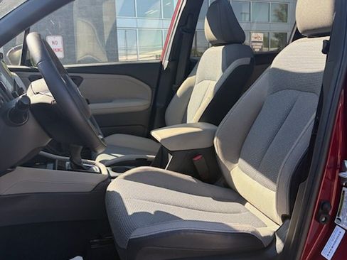Used 2025 Subaru Forester Premium AWD/4WD image 12