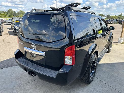 Used 2011 Nissan Pathfinder S AWD/4WD image 5