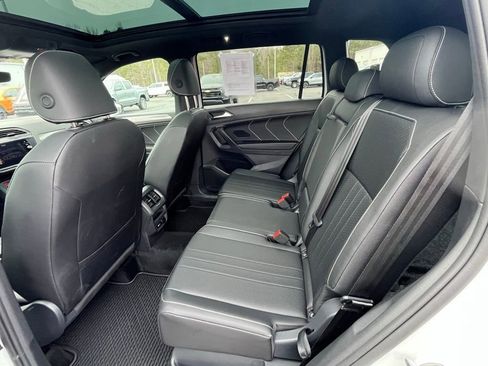 Used 2024 Volkswagen Tiguan SE R-Line image 14