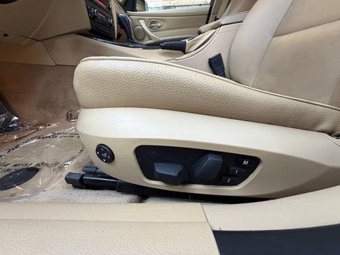 Used 2011 BMW 328i xDrive Sedan image 23