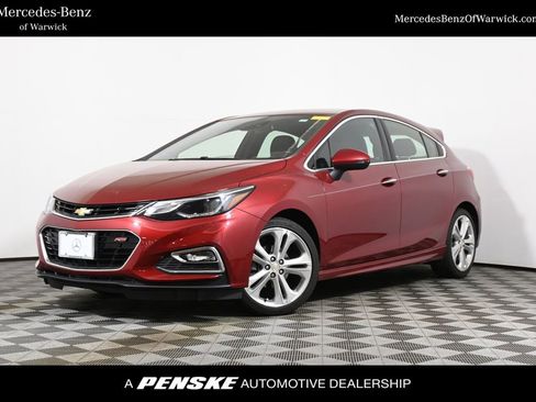 Used 2017 Chevrolet Cruze Premier FWD image 1
