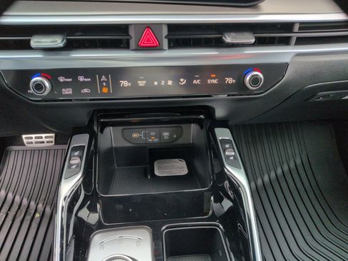 New 2026 Kia Sorento SX Prestige AWD/4WD image 13