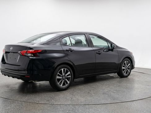 Used 2025 Nissan Versa SV FWD image 9