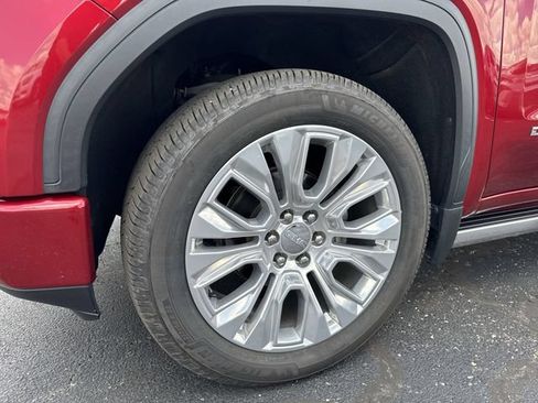 Certified 2021 GMC Sierra 1500 Denali w/ Denali Ultimate Package AWD/4WD image 8